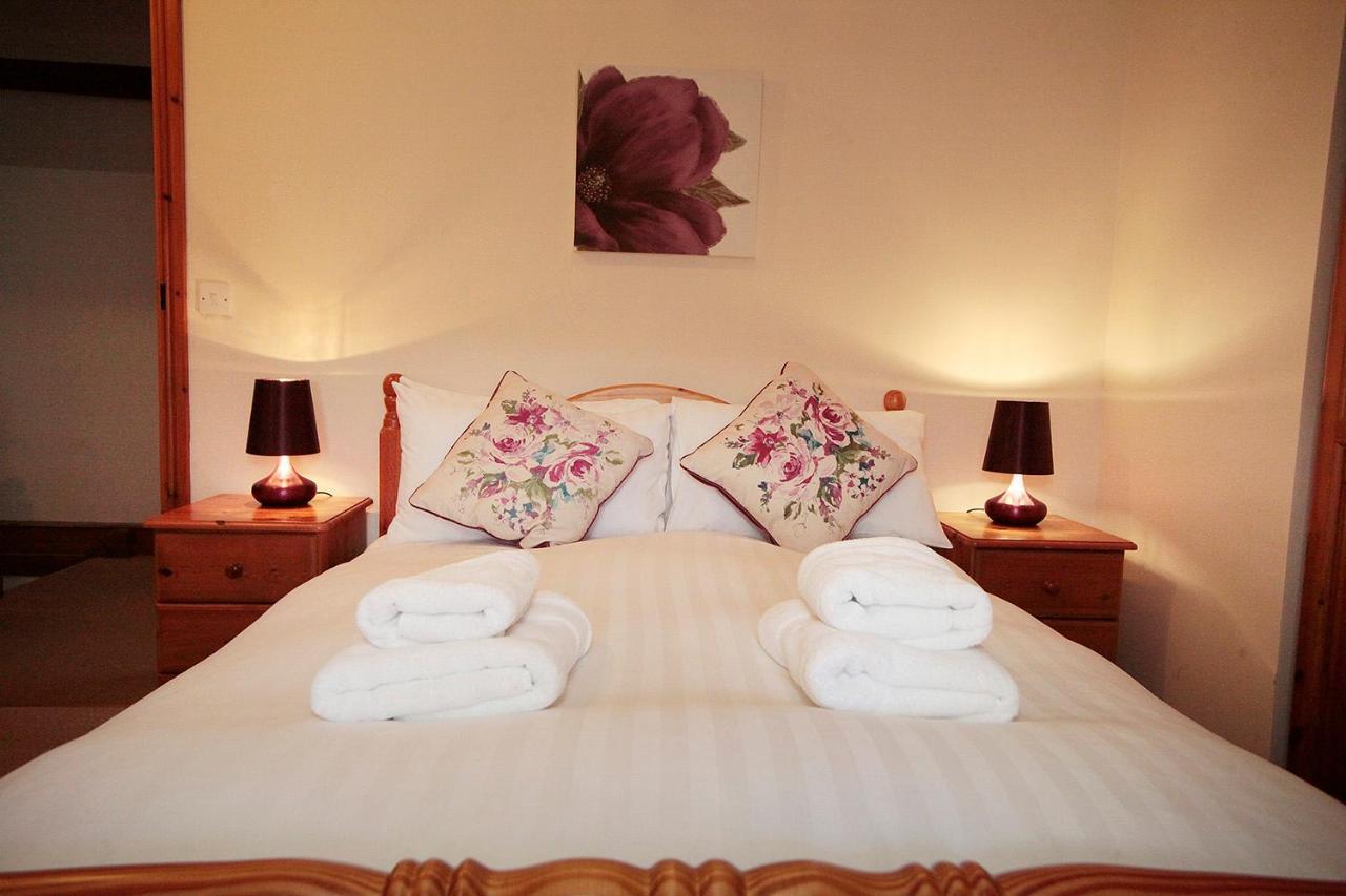 Cilhendre Holiday Cottages - The Dairy สวอนซี ภายนอก รูปภาพ