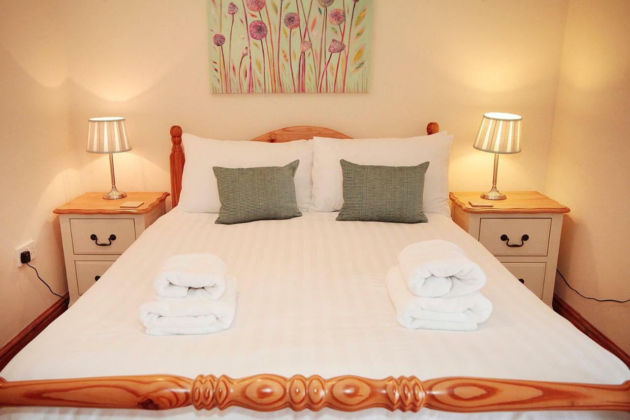 Cilhendre Holiday Cottages - The Dairy สวอนซี ภายนอก รูปภาพ